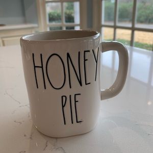 Rae Dunn “honey pie” mug